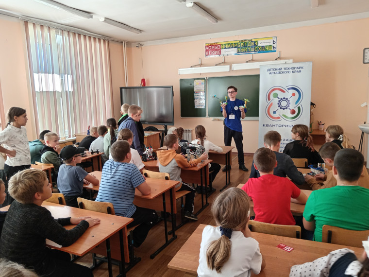 День оружейника и День науки.